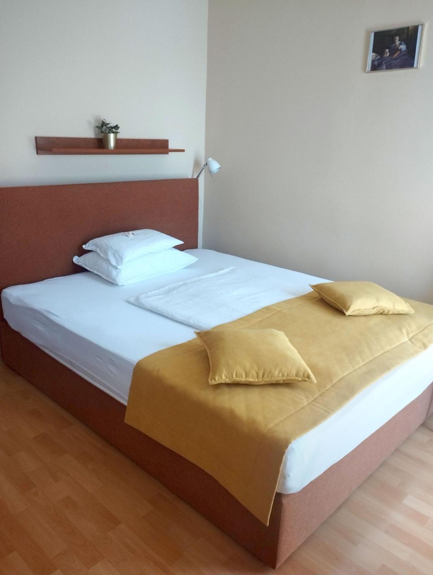 Stan Es Panzio Bed & Breakfast บาลาโตนัลมาดี ภายนอก รูปภาพ