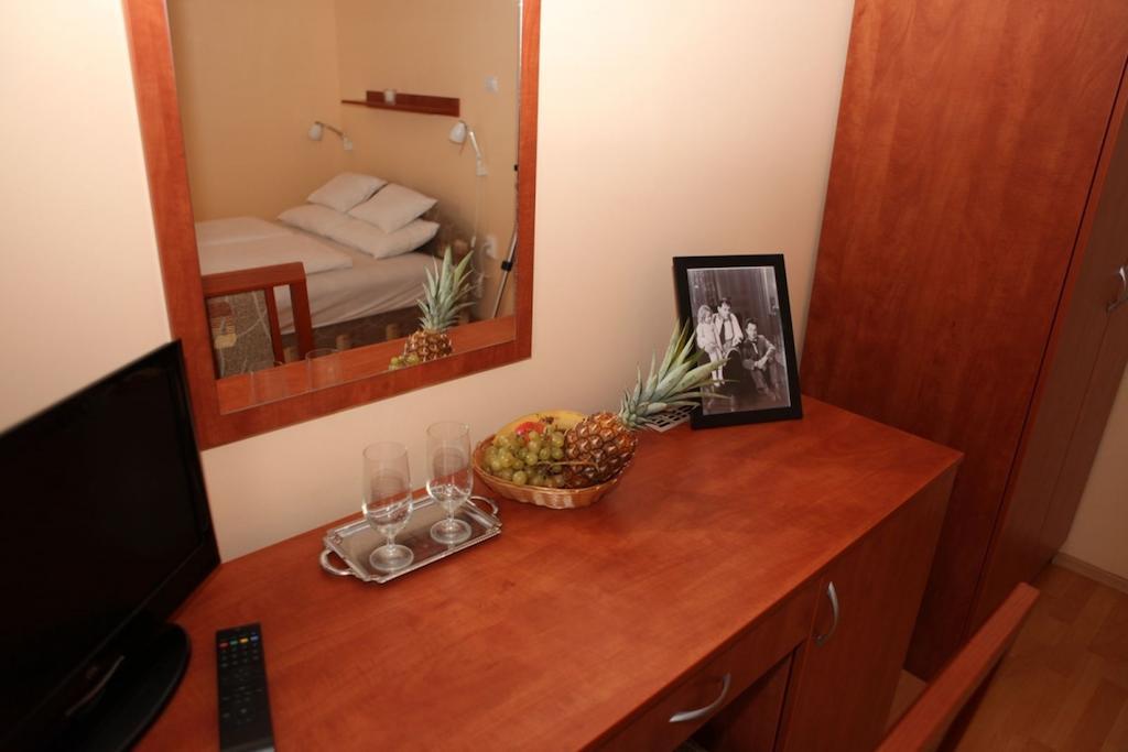 Stan Es Panzio Bed & Breakfast บาลาโตนัลมาดี ห้อง รูปภาพ