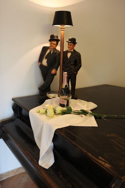 Stan Es Panzio Bed & Breakfast บาลาโตนัลมาดี ภายนอก รูปภาพ